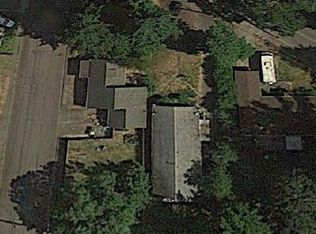 921 Oak Ter, Sweet Home, OR 97386