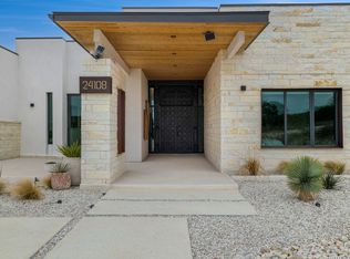 24108 Tres Arroyos, San Antonio, TX 78255