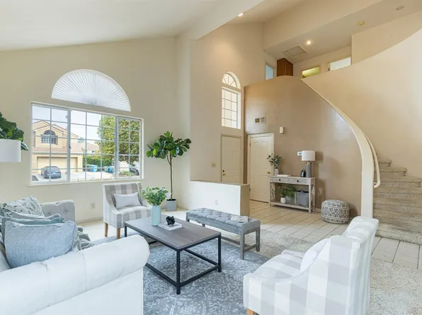 734 Shannon Drive, Vacaville, CA 95688