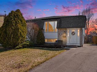 2381 Middlesmoor Cres, Burlington, ON L7P 3X4
