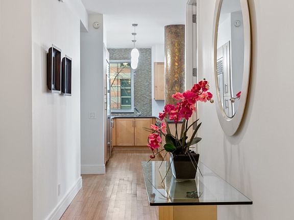 5th image of 545 W 110th St APT 2F