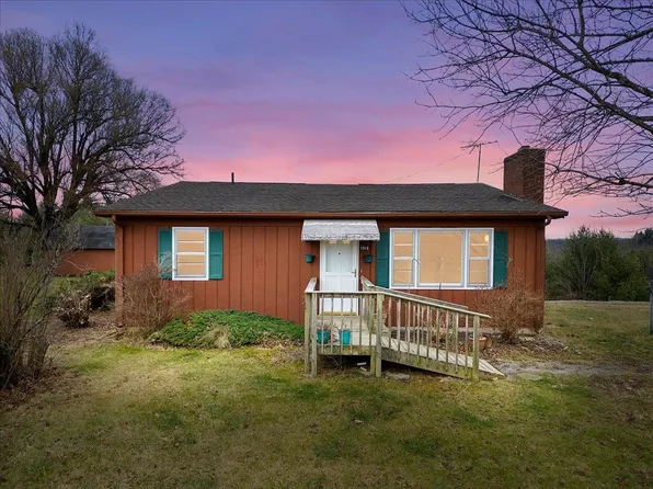 1918 Pleasantview Rd, Austinville, VA 24312