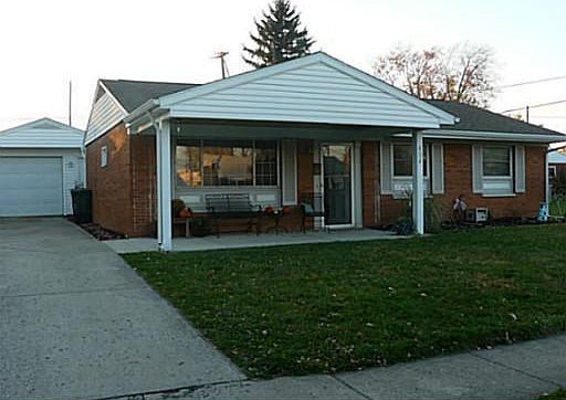 1st image of 404 Pinewood Ave