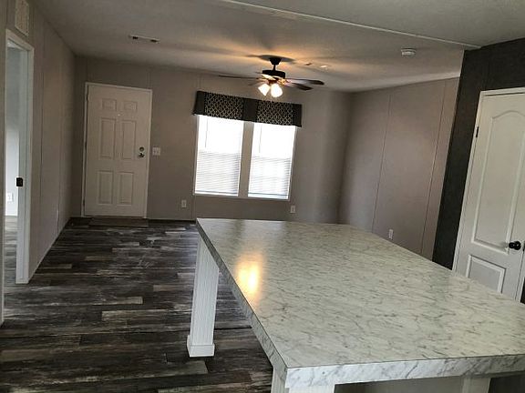 5th image of 203 NE 51st St #606