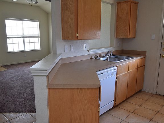 5th image of 2801 Seabiscuit Dr #1