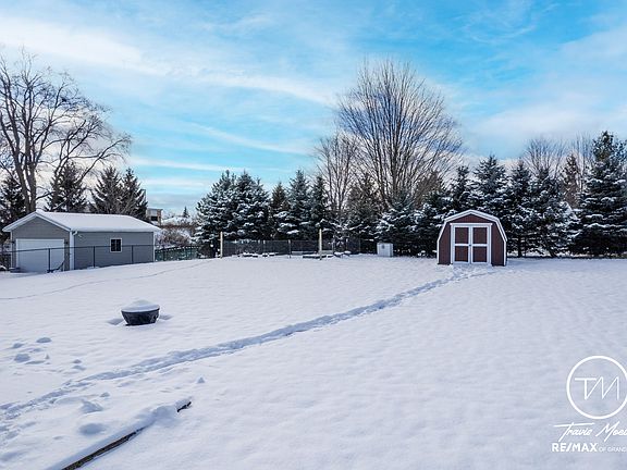 2nd image of 5424 Golfwood Ct SW