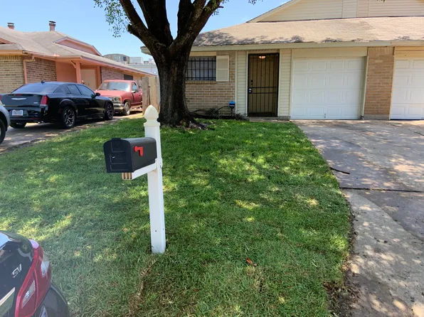 11008 Panicum Ct, Houston, TX 77086