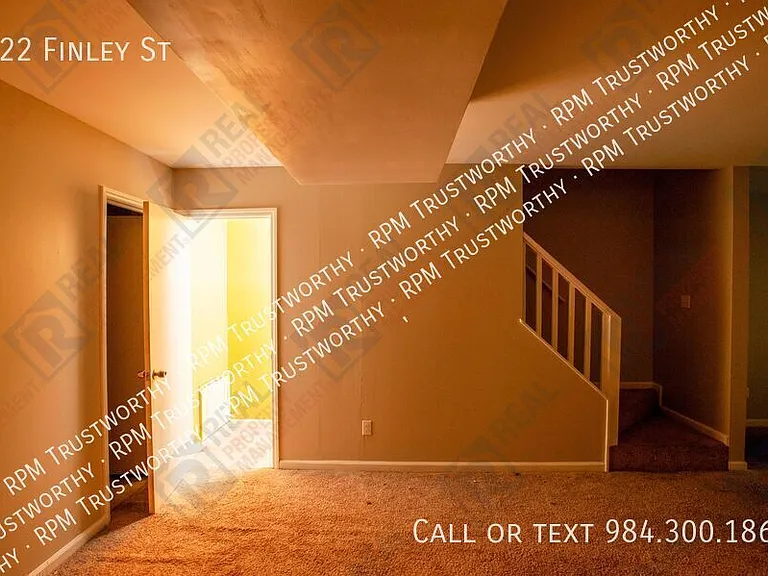 522 Finley St — Photo 22