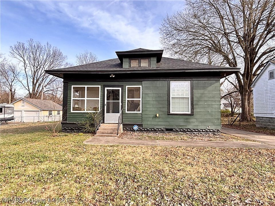 1st image of 1214 N 34th St