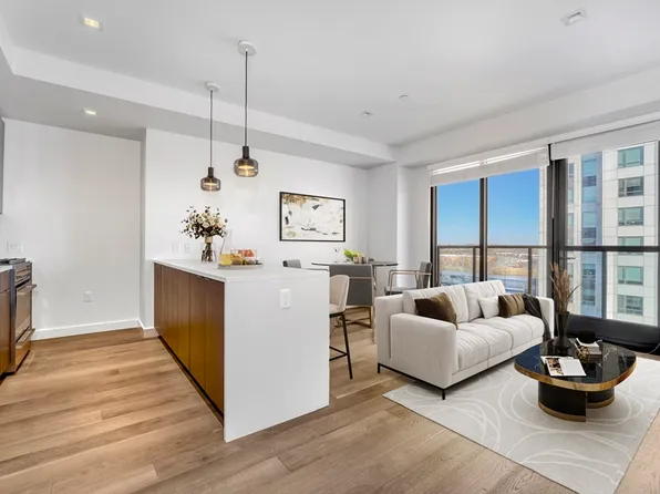 375 Canal St Unit 1009, Somerville, MA 02145