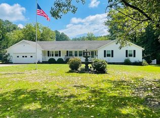10 Fort Island Rd, Eure, NC 27935