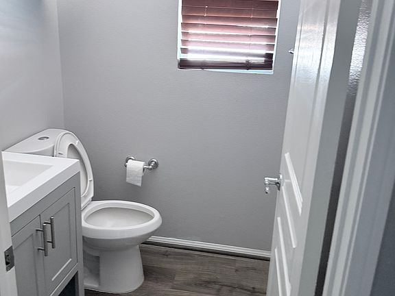 4th image of 16764 Desert Lily St