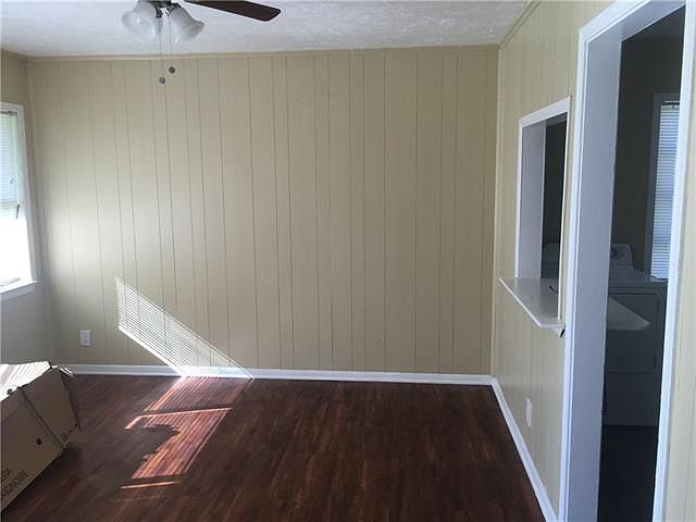 2nd image of 624 4th St