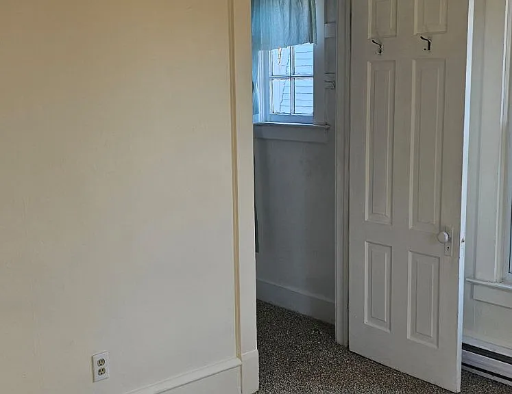 721 Clinton Ave #A — Photo 2