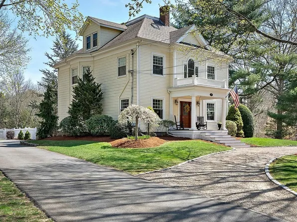 273 Wareham St, Middleboro, MA 02346
