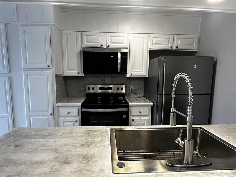 1500 Vera Dr — Photo 5