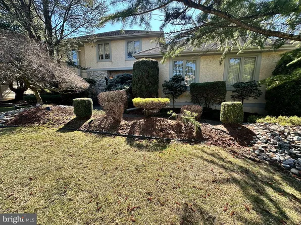 25 Country Walk, Cherry Hill, NJ 08003