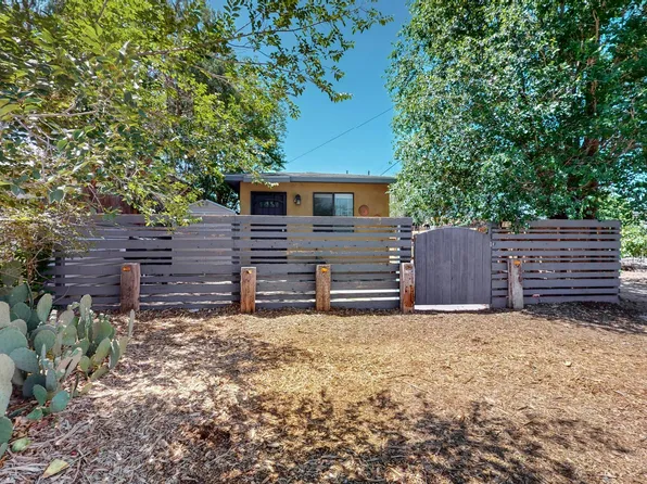 712 Cromwell Ave SE, Albuquerque, NM 87102