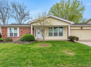 5030 Peyton Place Ct, Saint Louis, MO 63128