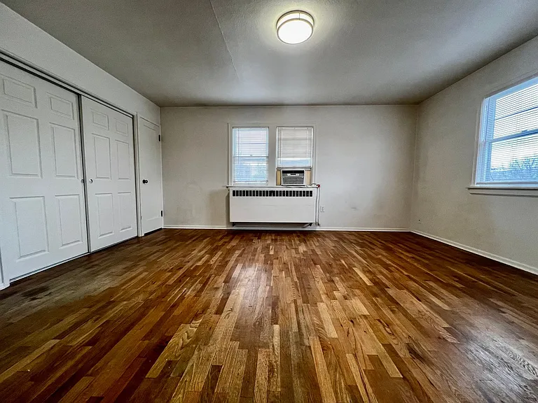207 S 9th Ave — Photo 6