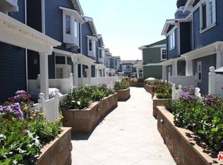 235 Aviation Pl, Manhattan Beach, CA 90266