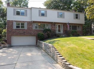 6 Knollwood Dr, Pittsburgh, PA 15215