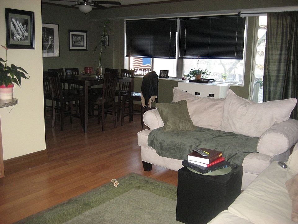 2nd image of 100 York St APT 3D
