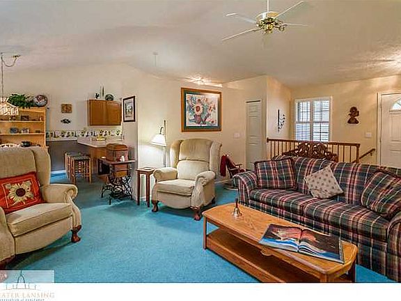 4th image of 2221 E Burcham Dr