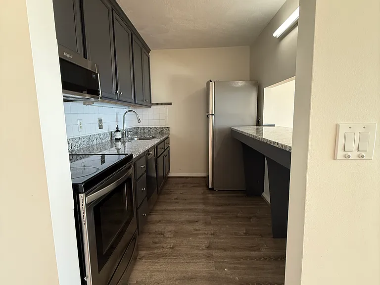 1643 Cambridge St #73 — Photo 7