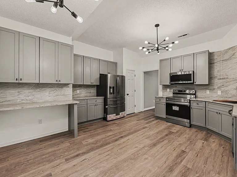 1854 Oleander Ct — Photo 10
