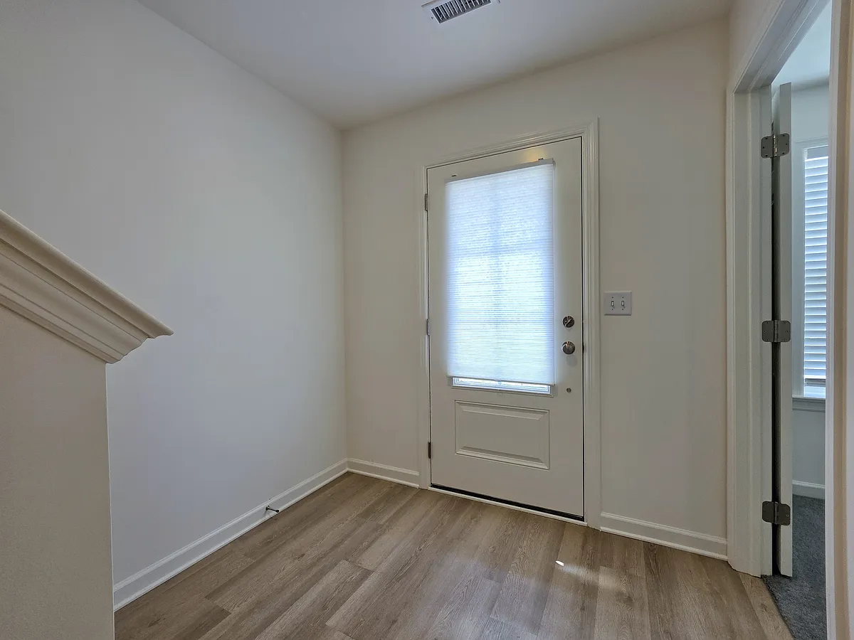 Building Photo - 2449 Spring Water Cir