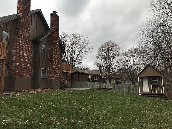 5th image of 2829 S Trenchard Dr