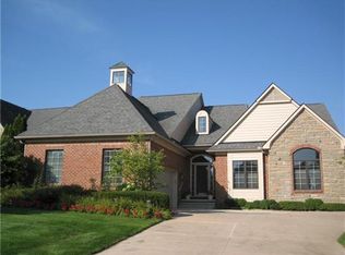 5336 Pinnacle Ct, Ann Arbor, MI 48108