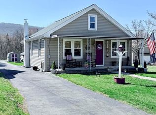822 State St, Millersburg, PA 17061