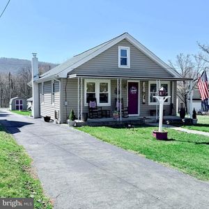 822 State St, Millersburg, PA, 17061