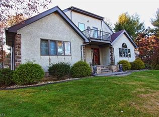 285 Colfax Rd, Wayne, NJ 07470