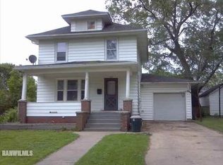 526 S Burchard Ave, Freeport, IL 61032