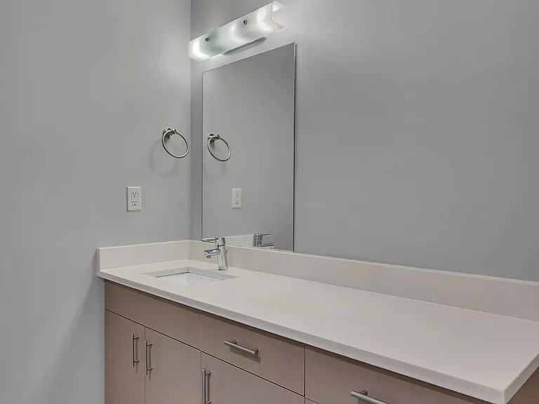 1900 12th Ave S #311 — Photo 23