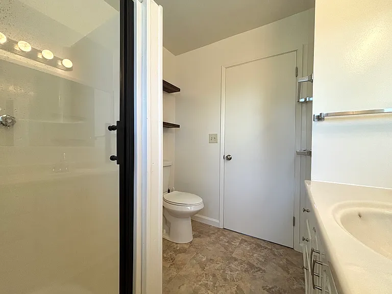 221 Gillette Rd — Photo 14