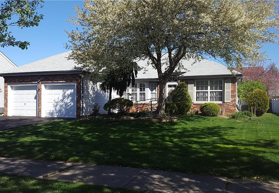2nd image of 4555 Penacook Dr