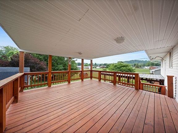 5th image of 483 Township Road 1234