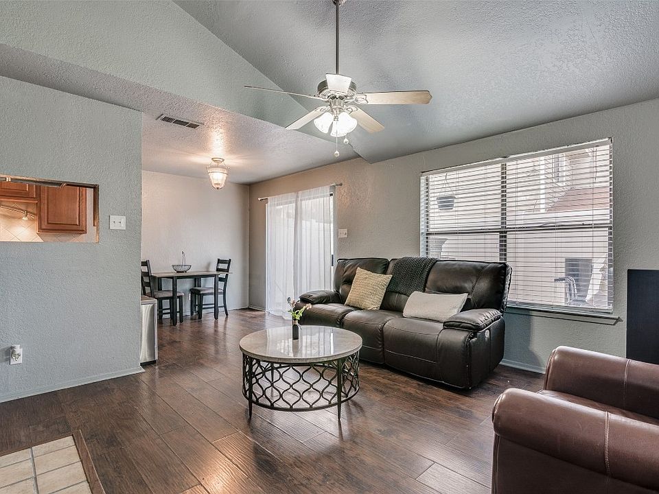 2240 Tarpley Rd Carrollton TX Zillow