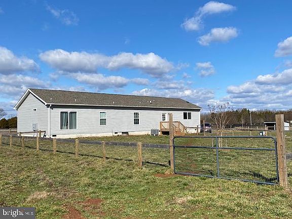 2nd image of 1492 Bruns Ln