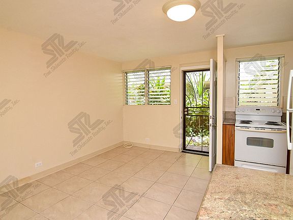 3rd image of 2024 Fern St #A2