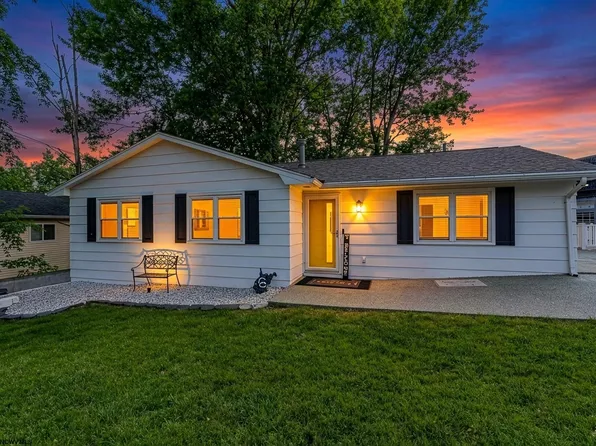 857 Willowdale Rd, Morgantown, WV 26505