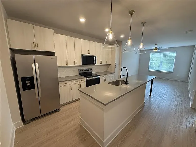 District on the Etowah Apartments — Photo 554