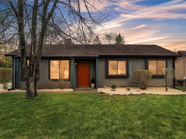 3480 Creek Dr, Ann Arbor, MI 48108