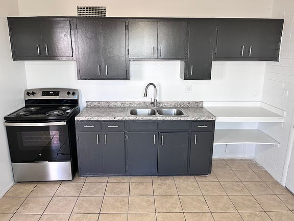 3rd image of 3240 N Geronimo Ave #7