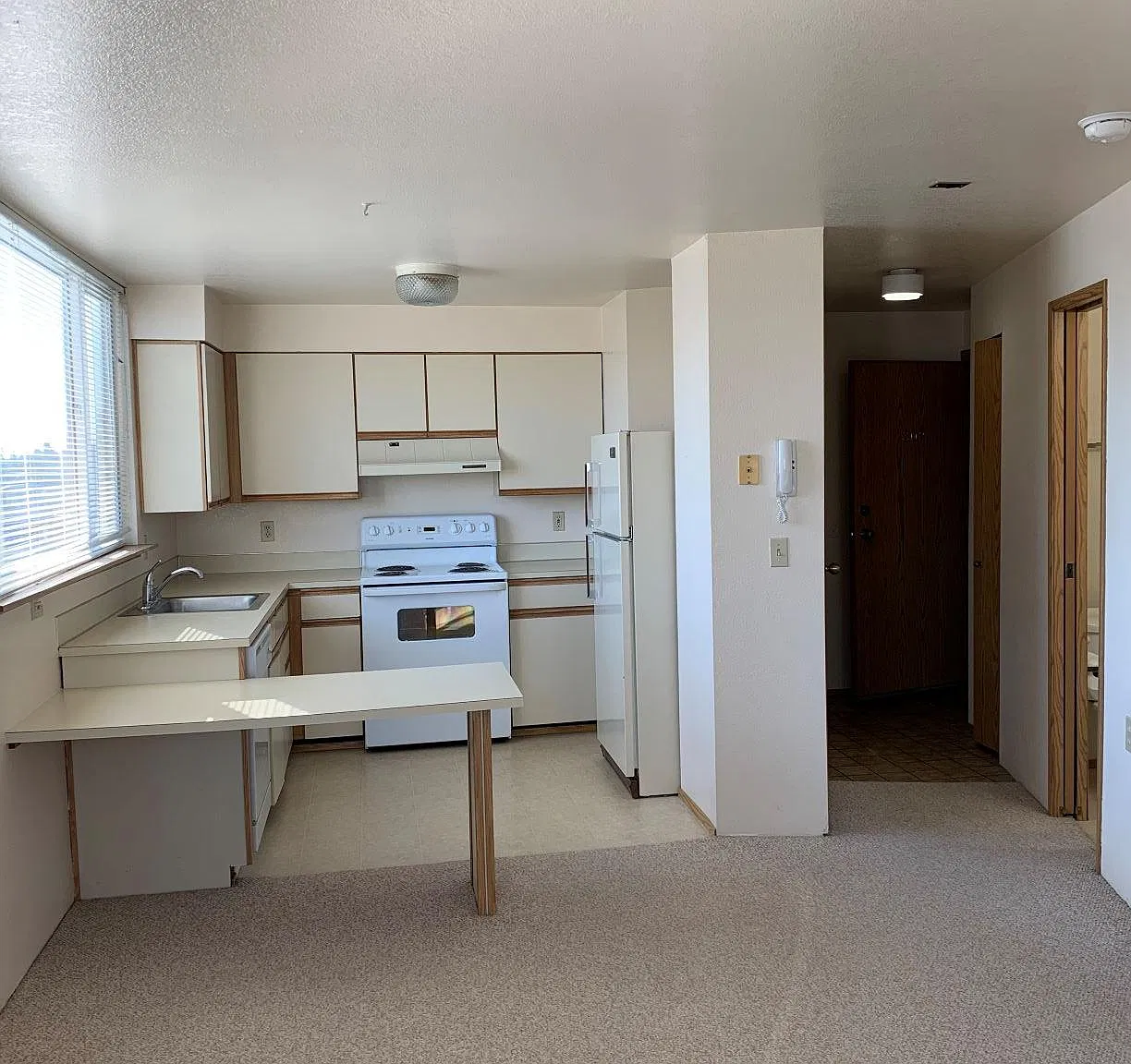 1 bed, 500 sqft, $1,350 — Photo 3