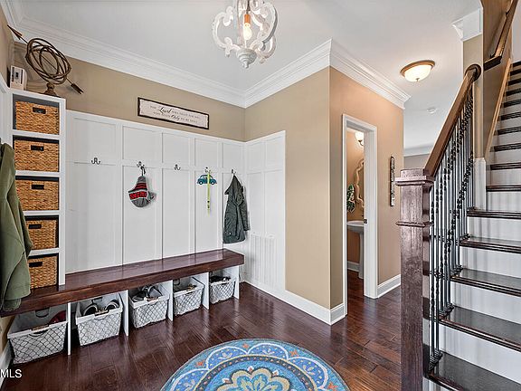 3rd image of 8500 Coral Sand Ln